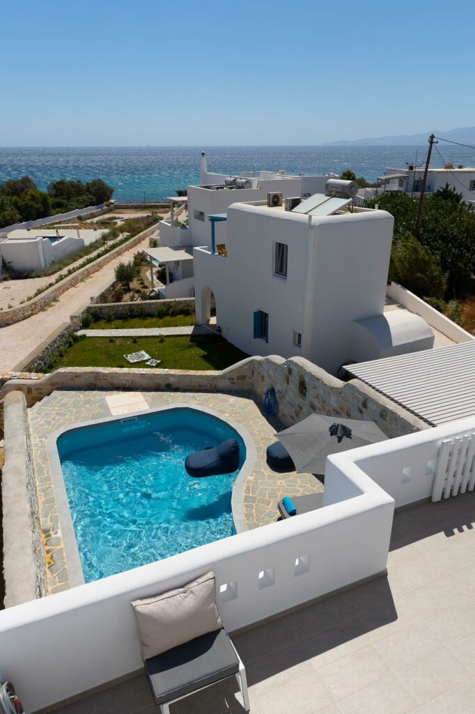 Book Villa Naxos